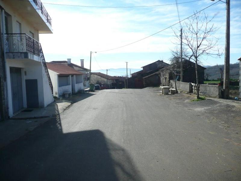 Casa Da Fonte Em Prada, Vinhais Bagian luar foto